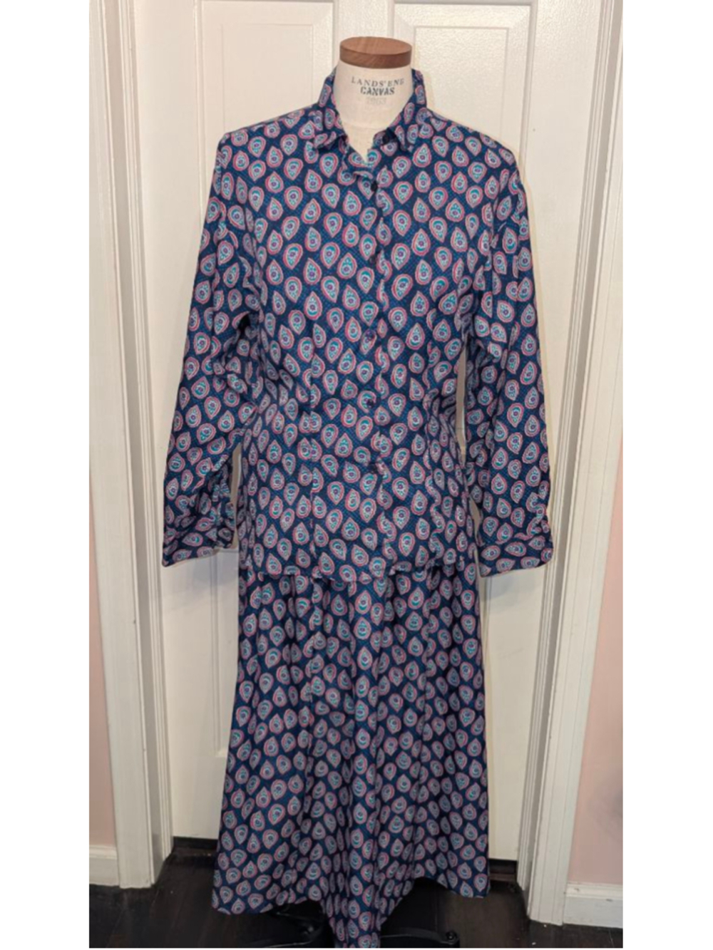 Women's Carriage Court Long Sleeve skirt set , Size 12, Blue with Pink Paisley